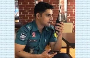 পালিয়েছে এসআই আকবর, ধার্য তারিখে আদালতে হাজির হয়নি