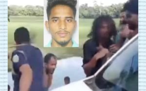 নারায়ণগঞ্জের শীর্ষ সন্ত্রাসী শ্যুটার রিয়াজকে আটক করলো গোয়াইনঘাটের জনতা