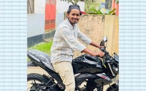 সিলেট বিমানবন্দর সড়কে  দুর্ঘ*টনায় ১ যুবক নিহ*ত, আহ*ত ৪