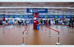 লতিফ সিদ্দিকীর ভাই এসএম সিদ্দিকীকে  বিমানবন্দর থেকে ফেরত পাঠালো ইমিগ্রেশন পুলিশ