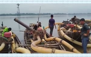 কোম্পানিগঞ্জে ধলাই ব্রীজ রক্ষায় যৌথ অভিযান