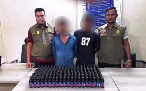 সিলেটে পাথরের নিচে ফেনসিডিলের চালান, চালক-হেলপারসহ আটক ২