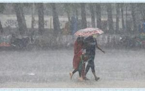 সিলেটসহ ১৪ জেলায় বজ্রসহ বৃষ্টি, দুপুর পর্যন্ত এমন আবহাওয়া অব্যাহত থাকতে পারে