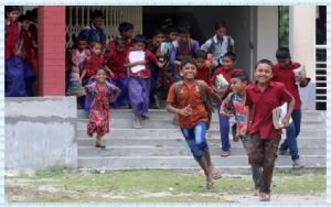 দুর্গাপূজায় প্রাথমিকে ১১ দিন, মাধ্যমিকে ১২ ও কলেজে ১৪ দিনের ছুটি