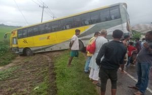 ঢাকা-সিলেট মহাসড়কে  দুর্ঘ*টনায়  মা-ছেলের  মৃ*ত্যু