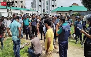 সিলেটে টমটম ও অটোরিকশার বিরুদ্ধে কঠোর অভিযান, কেটে দেওয়া হচ্ছে বিদ্যুৎ সংযোগ