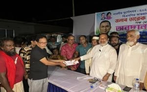 নবীগঞ্জে শারদীয় দুর্গোৎসব উপলক্ষে তারেক রহমানের পক্ষ থেকে অনুদান বিতরণ