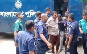 আলফু মিয়া চেয়ারম্যানের রিমান্ড শুনানিতে সাংবাদিকের উপর হামলা, মোবাইল ছিনতাই