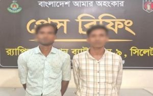 বিয়ানীবাজারের ব্যবসায়ীর গাড়িতে ডাকাতি, আটক ২