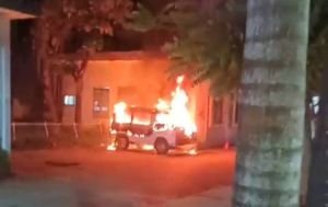 সিলেটে হাসপাতাল পার্কিংএ দাঁড়িয়ে থাকা অ্যাম্বুলেন্সে দুর্বৃত্তের আগুন