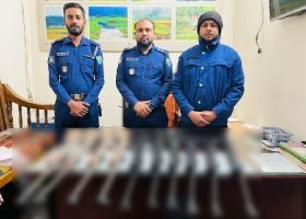 সিলেটে মোটর সাইকেলে নিয়ে যাচ্ছিলো ১০টি আ/গ্নে/য়া/স্ত্র