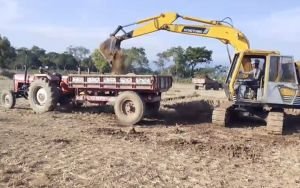 দোয়ারাবাজারে ফসলি জমির মাটি বিক্রির হিড়িক! হুমকিতে পরিবেশ