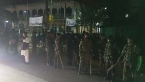 সিলেটে অন্ধকারে ঢিল ছোড়া নিয়ে ৫ গ্রামের সং ঘ র্ষ : রাতভর উত্তেজনা