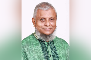 এগিয়ে আরিফুল হক চৌধুরী