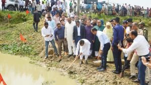 পাইকারি-খুচরা দামের ব্যবধান নিয়ন্ত্রণে হবে কমিটি: বাণিজ্যমন্ত্রী খন্দকার মুক্তাদির