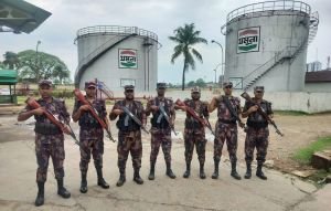 সিলেট থেকে তেল পাচারের শ/ঙ্কা: ডিপো এবং সীমান্তে কঠোর নজরদারি