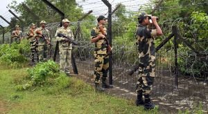 রাতের আঁধারে কি ঘটছে সিলেট সীমান্তে: নারী-শিশুসহ ৯ জন ধরা