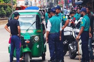 সিলেটের সড়কে কড়াকড়ি: একশো যানবাহন আ/টক