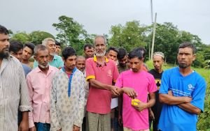 সুনামগঞ্জে ক্ষতিগ্রস্ত কৃষকের তালিকায় অনিয়মের অভিযোগ, বিক্ষোভ