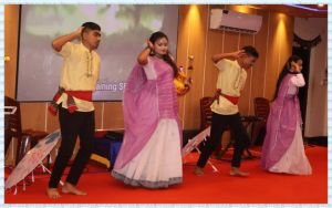 বৃষ্টির ছন্দে, গানের মূর্ছনায় এক অনিন্দ্য সন্ধ্যা: পুনাক এসএমপির বর্ষা উদযাপন