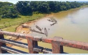 সিলেটে অবৈধ বালু উত্তোলনের দায়ে ৭০ নৌকা বিকল, আ/ট/ক ২