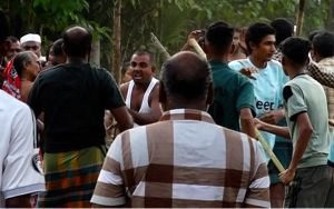 বালাগঞ্জে বাঁধ অপসারণের দাবিতে গ্রামবাসীর মানববন্ধনে হামলা, আহত ৭