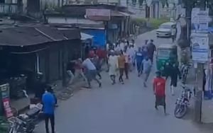 ফেসবুক পোস্ট নিয়ে অন্যদের ঝগড়া, থামাতে গিয়ে খুন হন রাসেল
