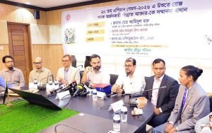 উশুতে ব্রোঞ্জজয়ী জিন্নাত আক্তারকে সম্মাননা
