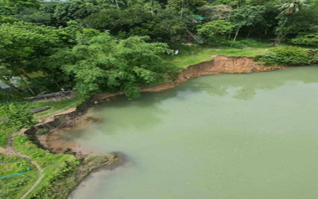 ছবি: খাসিয়ামারা নদী।