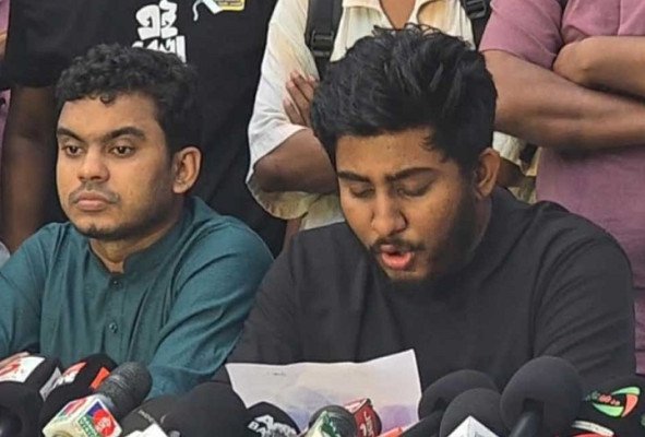 ছবি: বৈষম্যবিরোধী ছাত্র আন্দোলন জরুরি সংবাদ সম্মেলন।