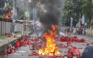 গোপালগঞ্জে সংঘাত এড়ানো গেল না কেন?