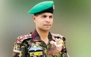 আওয়ামী লীগের ক্যাডারদের প্রশিক্ষণ:  ১৫০ দিন কর্মস্থলে বিনা নোটিশে অনুপস্থিত ছিলেন  মেজর  সাদেকুল