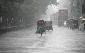 সিলেটে বৃষ্টি বাড়ছে, বন্যার শঙ্কা নিচু এলাকায়