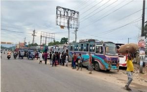 পরিবহন ধর্মঘটে চরম দুর্ভোগ