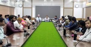 ১৬ ঘন্টা জনদুর্ভোগ শেষে পরিবহনে কর্মবিরতি প্রত্যাহার