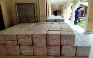 বিয়ানীবাজারে  আড়াই কোটি টাকার ভারতীয় কসমেটিকস  আটক