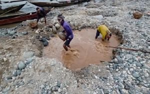 কোম্পানীগঞ্জে  পাথর লুট: অজ্ঞাতনামা দেড় হাজার জনের বিরুদ্ধে মামলা