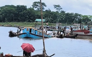 কোম্পানীগঞ্জে বলুমহালের বাইরে থেকে বালু উত্তোলনের অভিযোগ