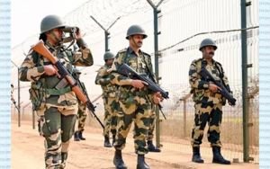 ভারতের সীমান্তে আটক শেখ হাসিনার ঘনিষ্ঠ পুলিশ কর্মকর্তা