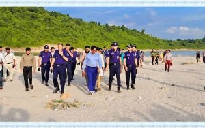 আজ থেকে সাদা পাথর উদ্ধারে প্রশাসনের অভিযান